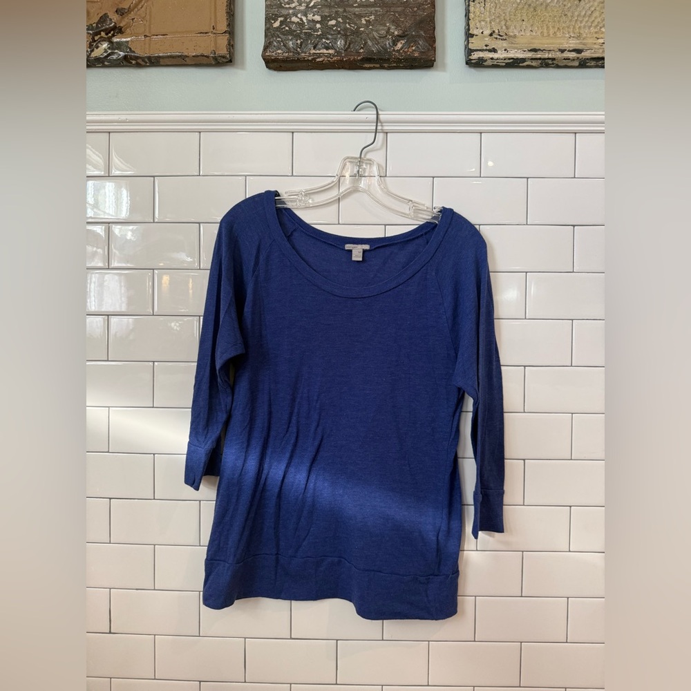 Old Navy Women's Long Sleeve Blue Tee